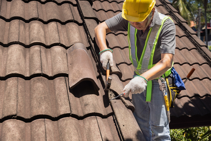 5 Surprising Signs It’s Time for a Roofing Replacement